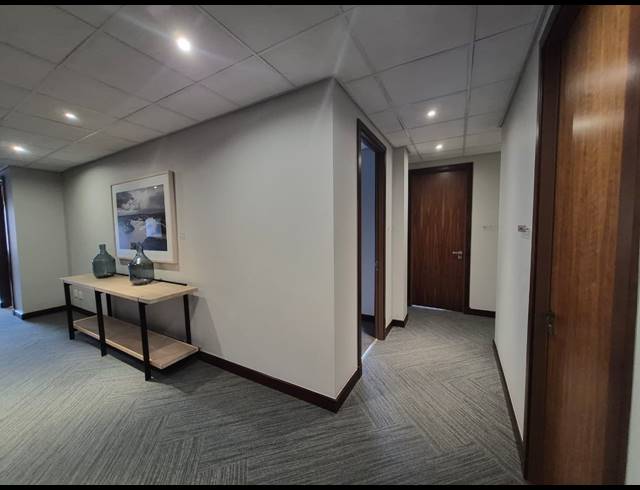981M² OFFICE TO LET IN SANDTON CENTRAL